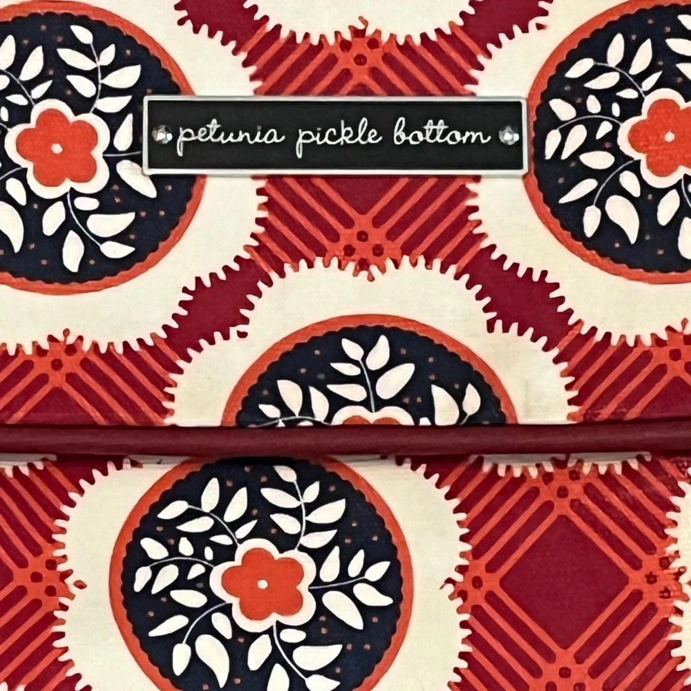 Petunia Pickle Bottom • St. Germain Large Diaper Bag